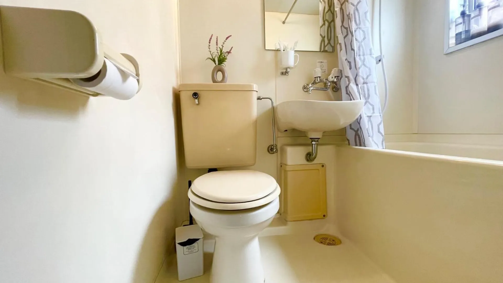 Sakura Apartment - Vacation Stay 17197 Toyonaka 0*,  Japan